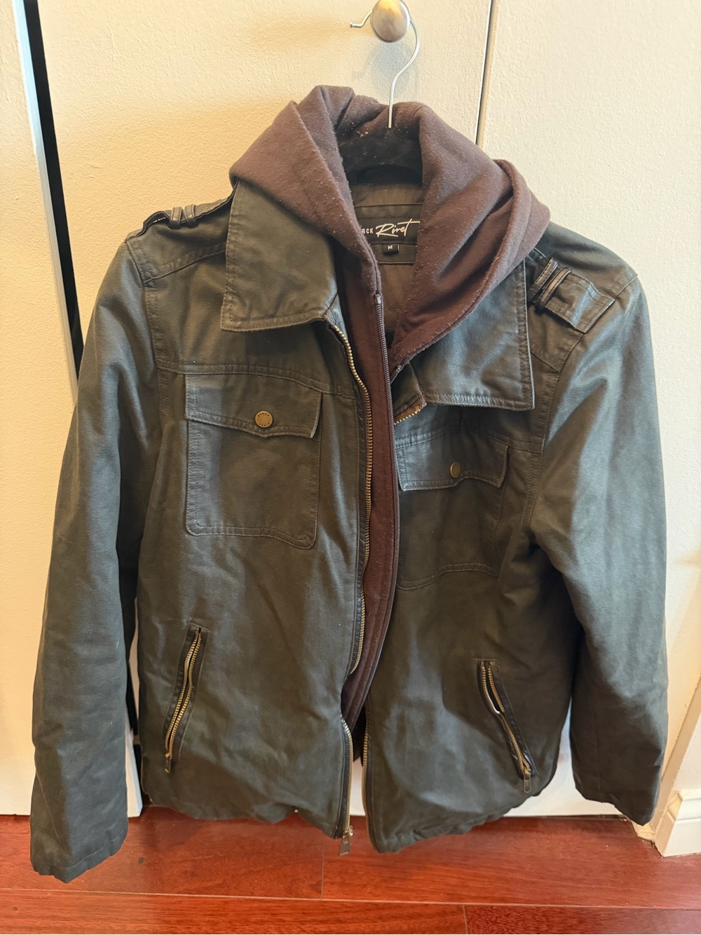 Men's Hooded Military-Style Jacket in Olive Green